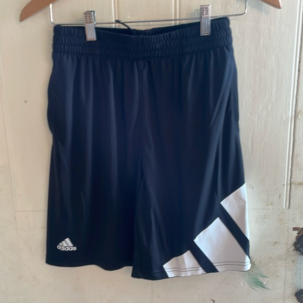 Adidas shorts L/G (14/16)